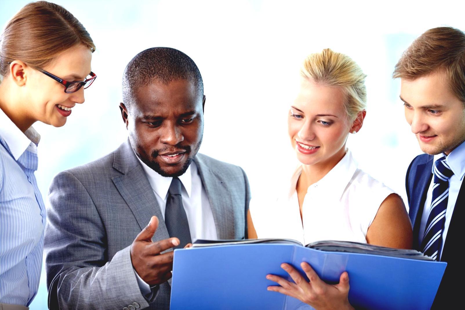 Professionelle Beratung zur Unternehmensakquisition - Geschäftsmeetings und strategische Planung